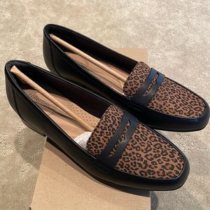 Clarks Juliet Coast Loafers